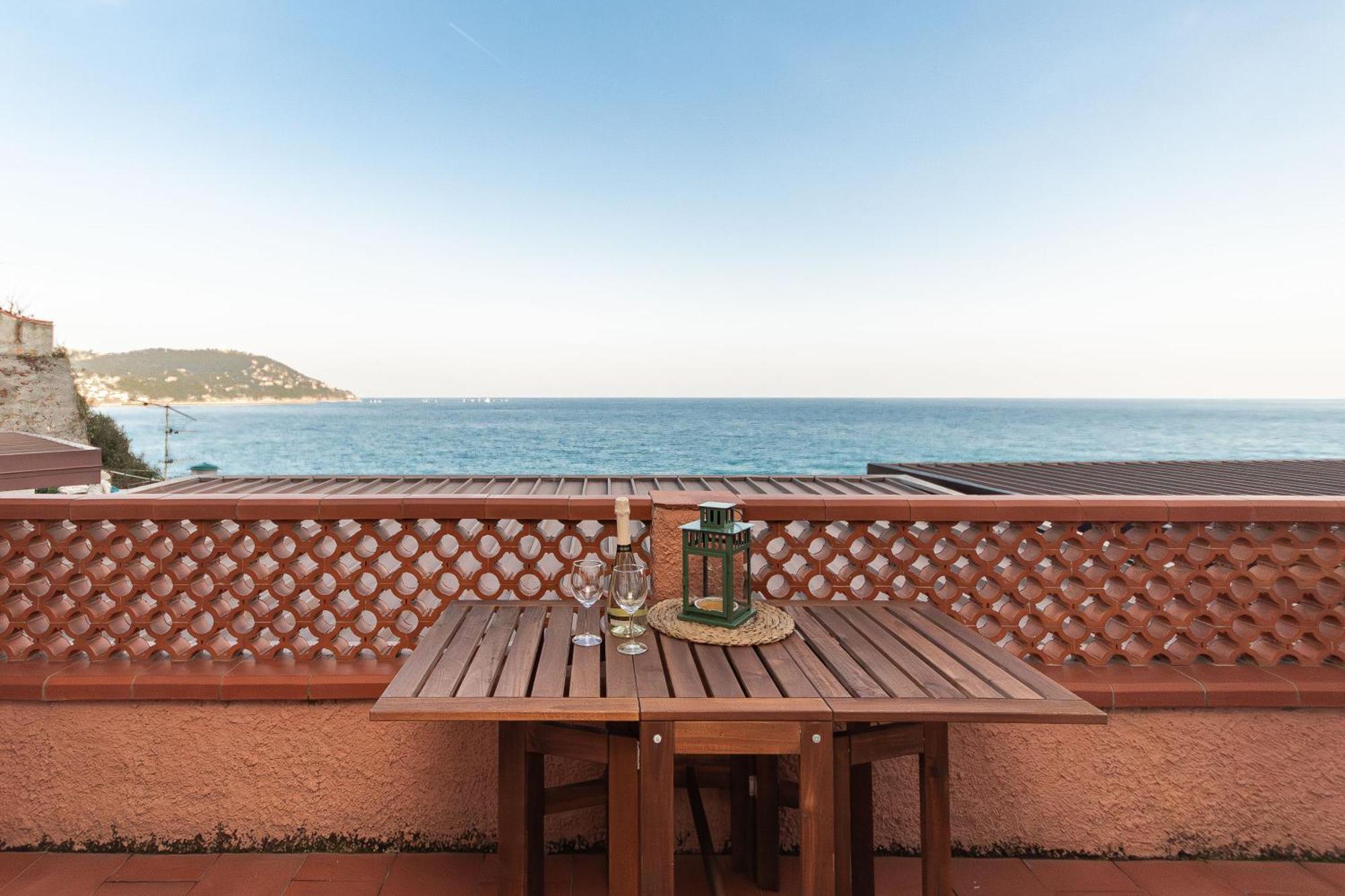 C22 Beachfront Villa - Spa Bath, Pool, Private Beach, Parking Free Andora Экстерьер фото