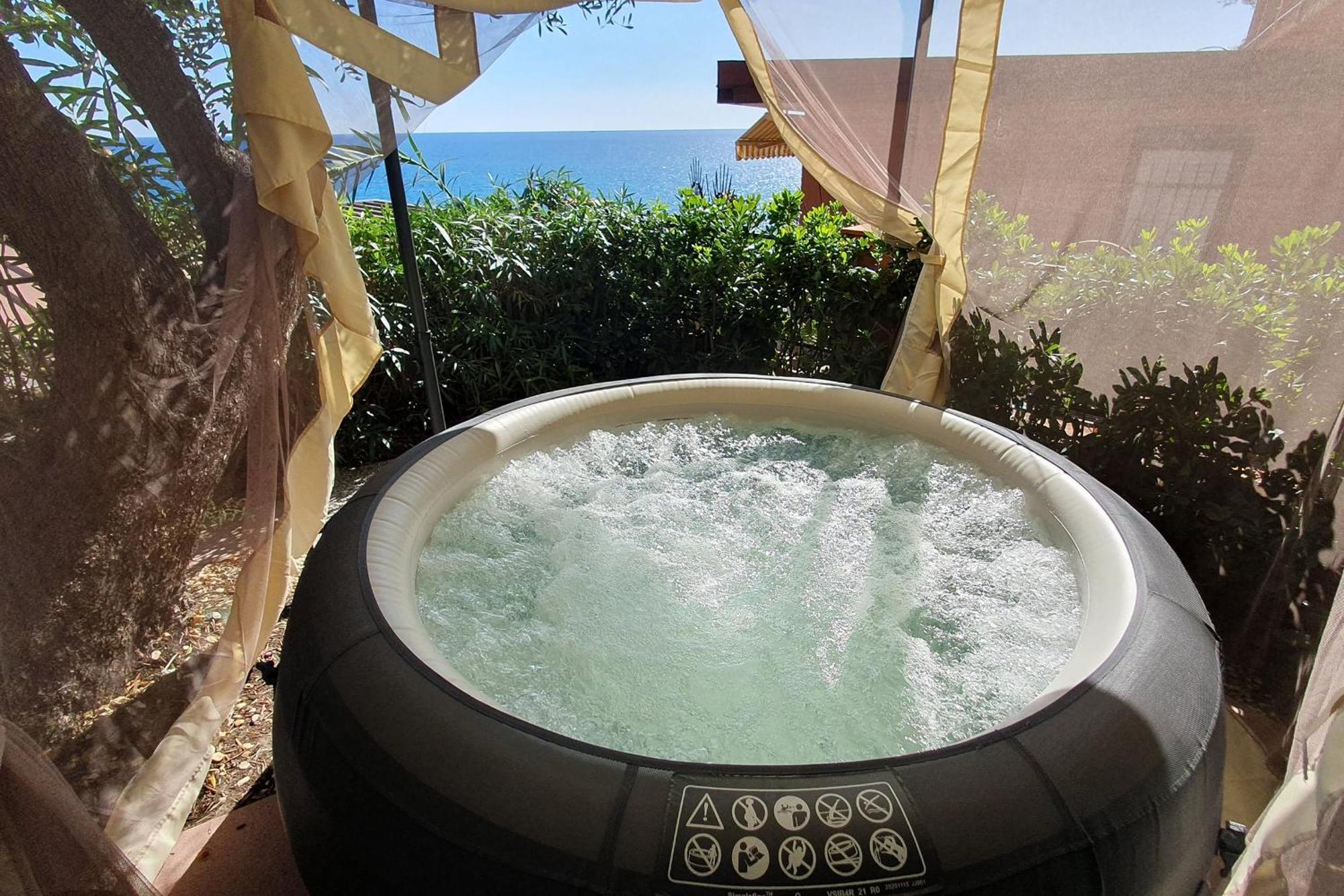 C22 Beachfront Villa - Spa Bath, Pool, Private Beach, Parking Free Andora Экстерьер фото